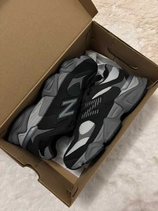 New Balance 9060 Black Rozmiar 36