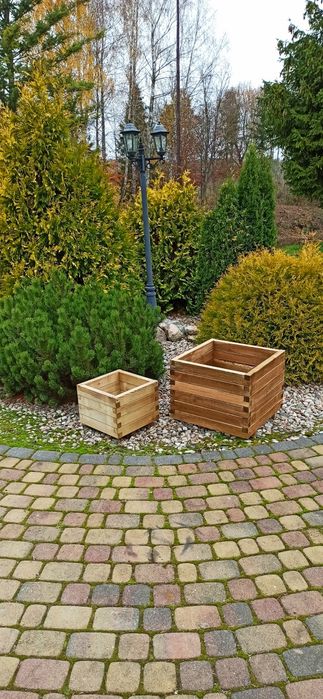 Donica drewniana skrzynia drewna 60x60 50x50 tuja iglaki tuje drzewka
