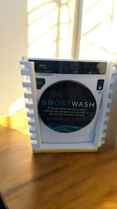 Máquina de Lavar e Secar Roupa Becken Boostwash