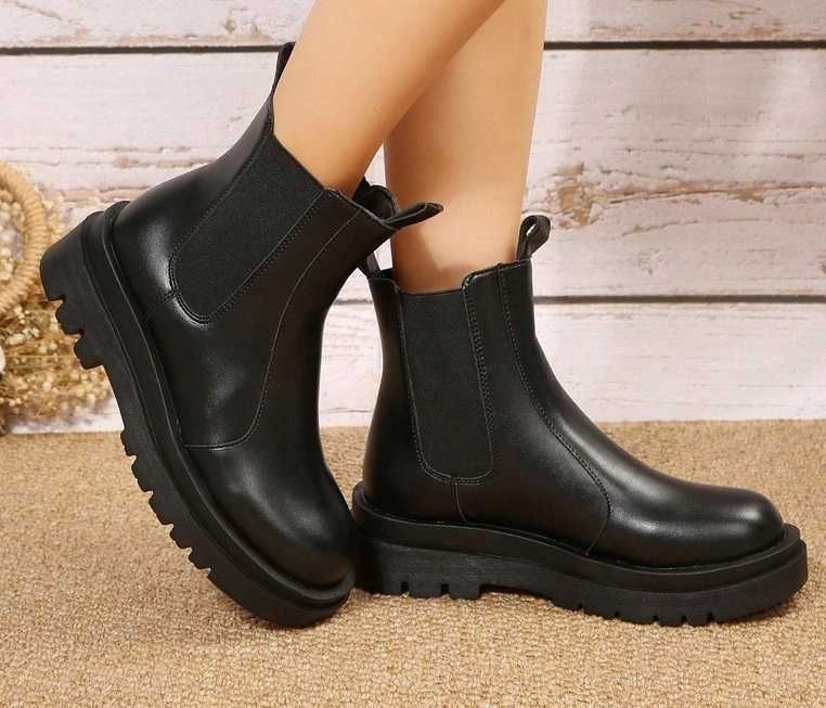 Czarne botki GLANY wsuwane rozm. 39,5 (B027)