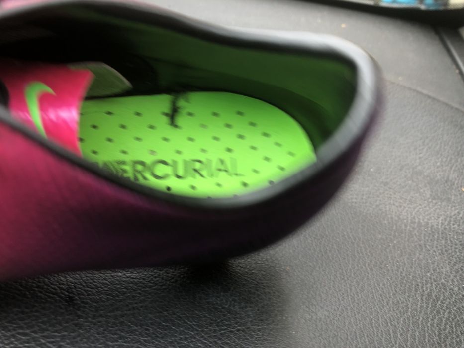 Chuteiras Nike Mercurial Victory FG – Rosa/Roxo – 44.5