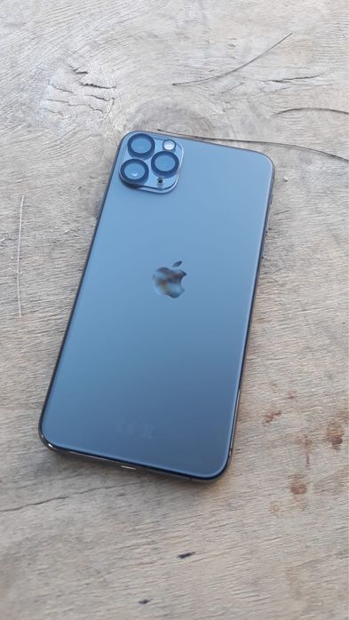 iPhone 11 Pro Max 256 GB – Usado – 210 €