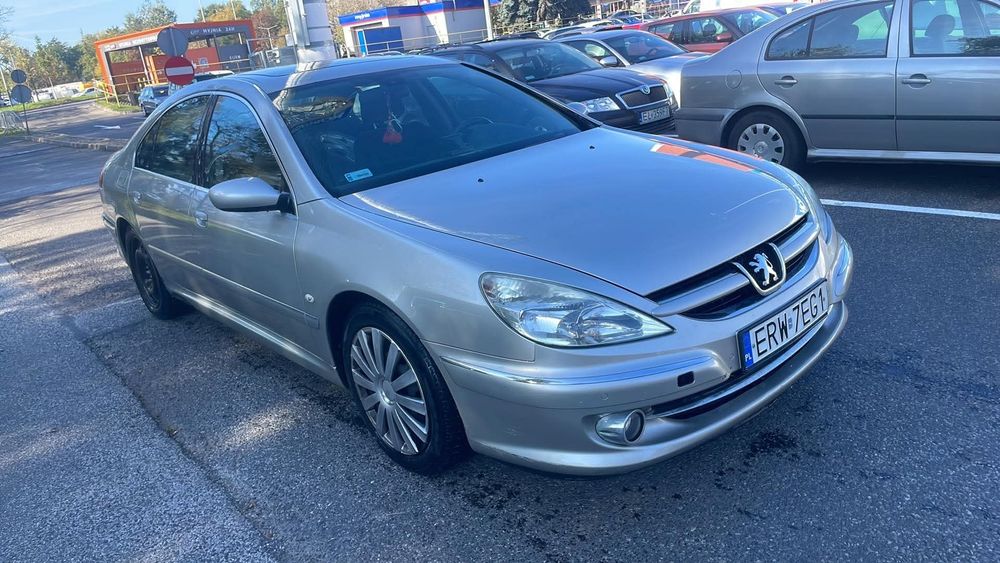 Peugeot 607