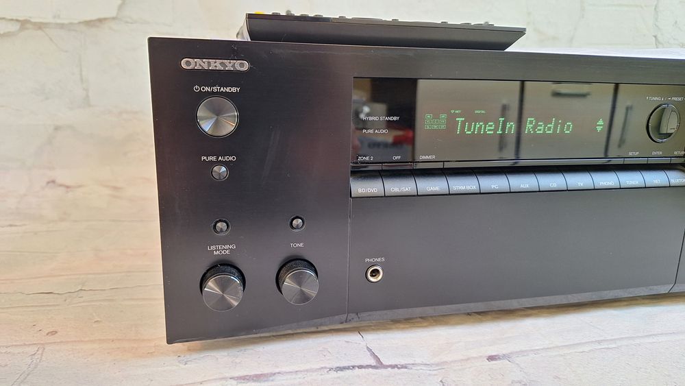 7.2 Onkyo Tx-nr686 Wi-Fi BT 4k 60p Atmos vision HDR THX sonos