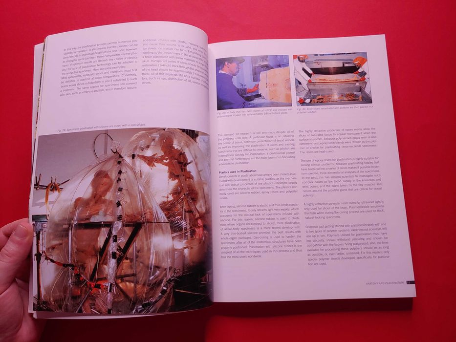 Книга «Вселенная тела» BODY WORLDS Gunther von Hagens