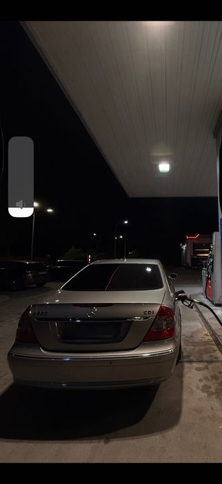 Mercedes-Benz W211 E320 CDI