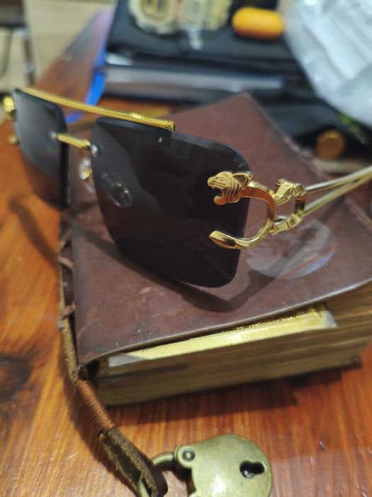 Okulary przeciwsłoneczne.