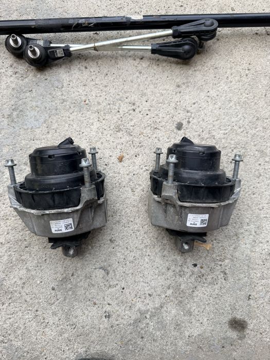 Опори двигуна BMW G20,G22 320,330,420,430