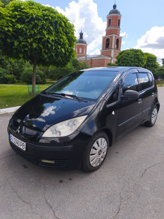 Міцубісі 1.3 автомат робот