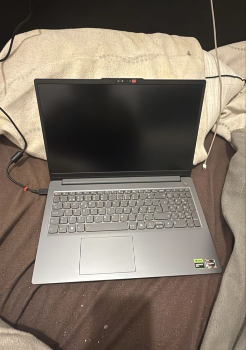 Portátil Lenovo LOQ Gaming Essential 15ARP10E-209 15.6" Luna Grey