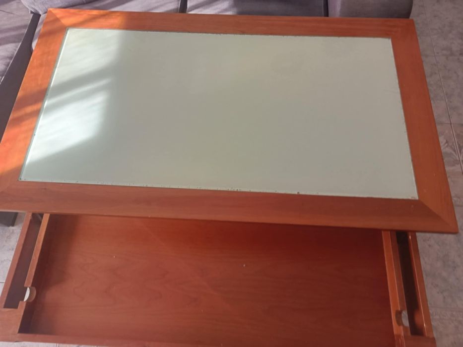 Mesa de apoio de sala