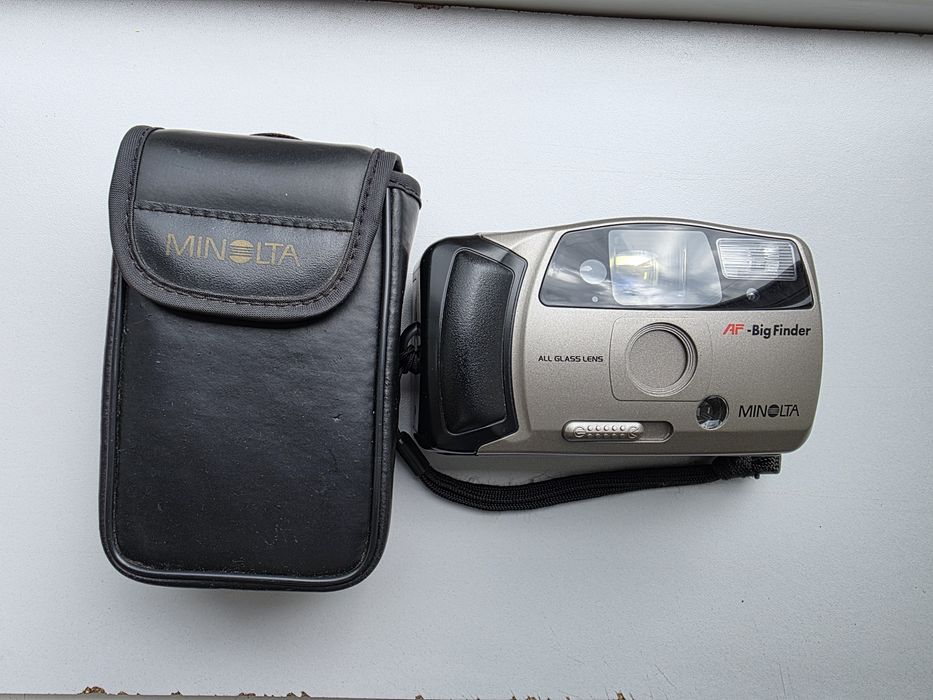 Плівковий фотоапарат Minolta AF-Big Finder