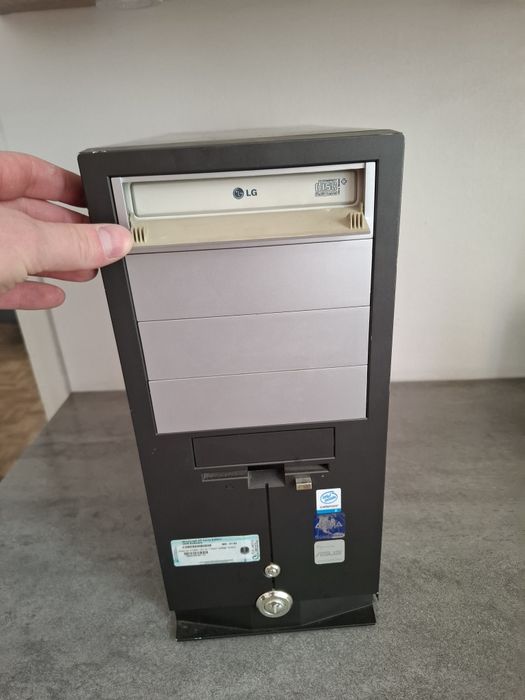 Obudowa Retro PC ATX iBOX + Napęd lg CD-RW