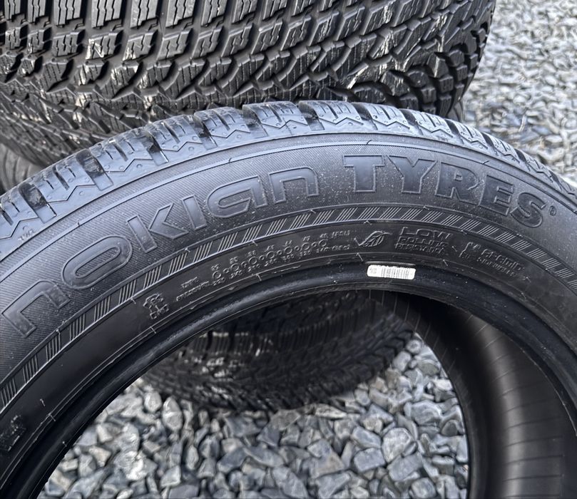 Шини 235 55 R18 Nokian, Зима, як нові