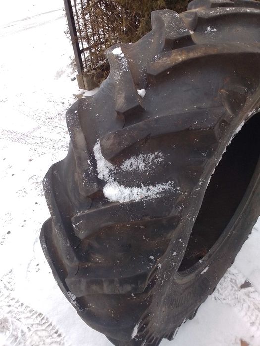 Opona ciągnika Kormoran 16,9-28