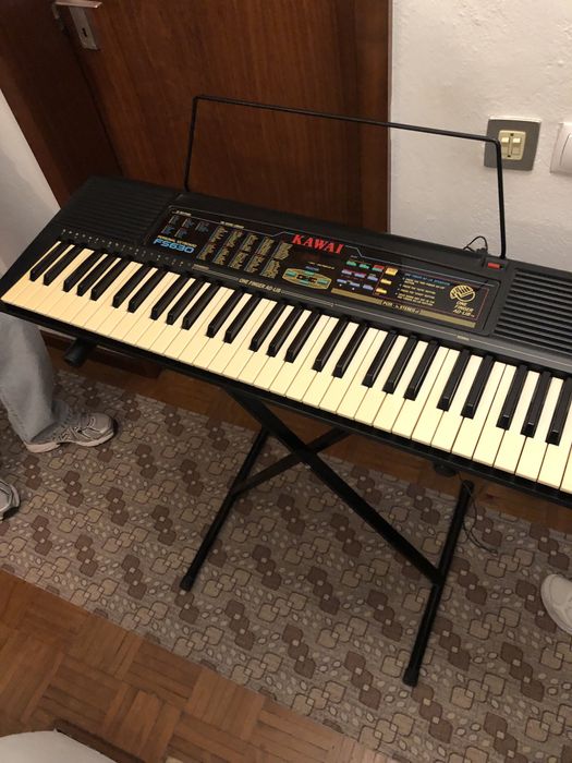 Orgão Kawai FS690 + tripé