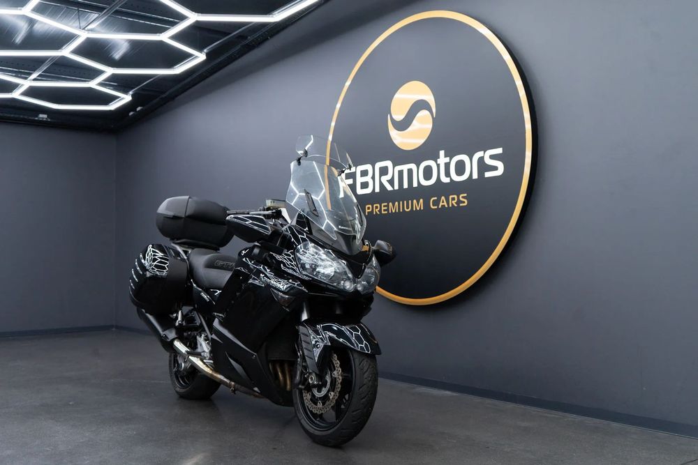 Kawasaki GTR  1400