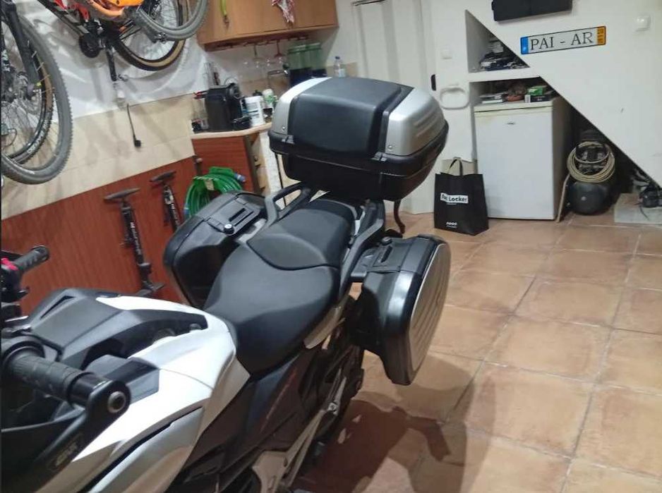 Honda NC750 Moto de garagem praticamente nova