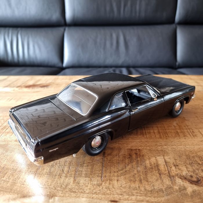 Chevrolet Biscayne 66 ERTL American Muscle 1:18