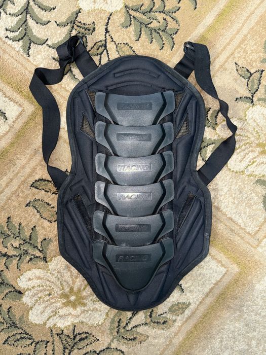 Захист спини для мотокросу або іншої екстремальної активності