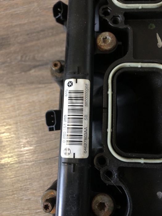 Jeep запчасть 05184079ad топлевная рейка | паливна рейка