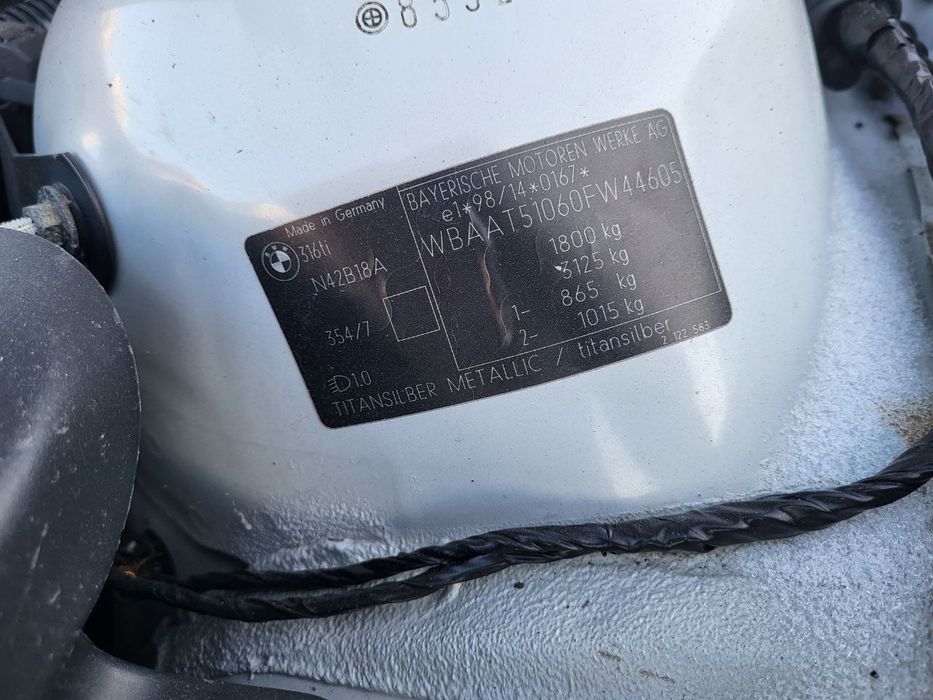 BMW E46 Compact -2003p 1,8 бензин !