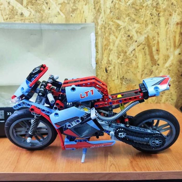 Lego Technic 42036 Mota Desportiva