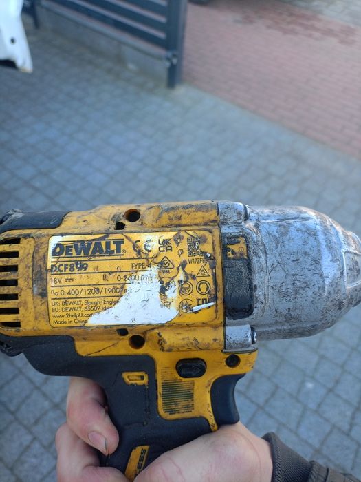Klucz udarowy Dewalt DCF899