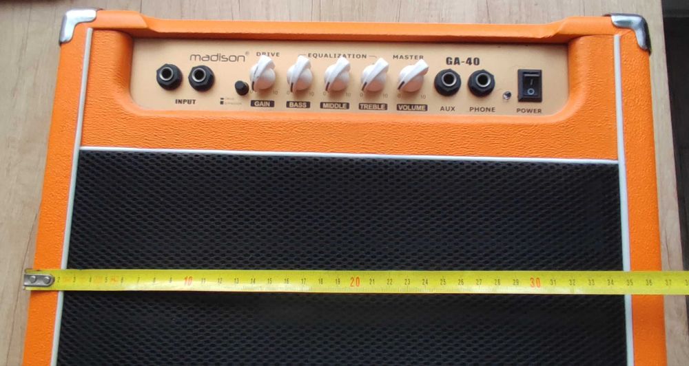 Wzmacniacz gitarowy