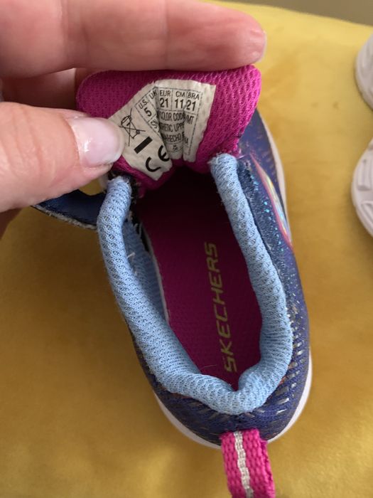 Saoatilha skechers -tam.21