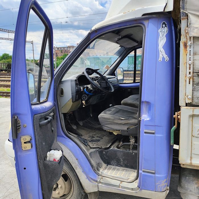 Продам ГАЗЕЛЬ бортовую ГАЗ 3302