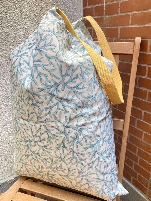 Almofada/Puff para a praia, piscina ou jardim. Nova