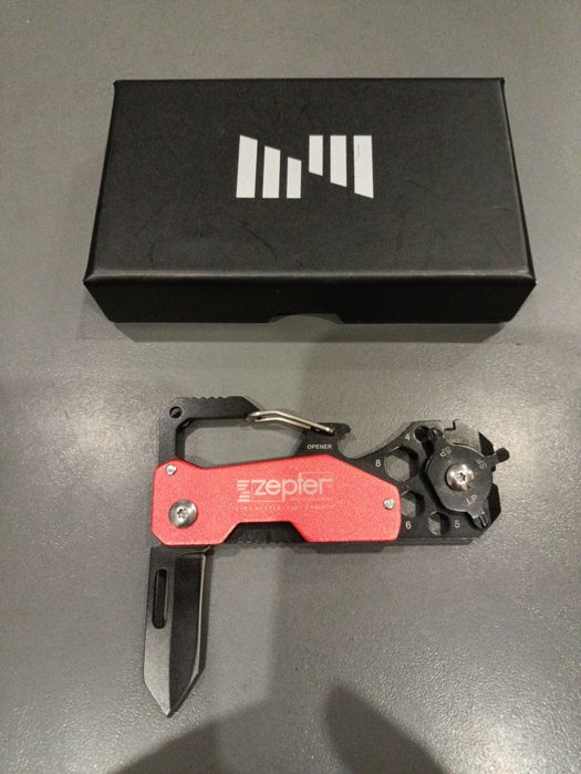 Narzędzie wielofunkcyjne multitool, nóż, zepter, prezent.