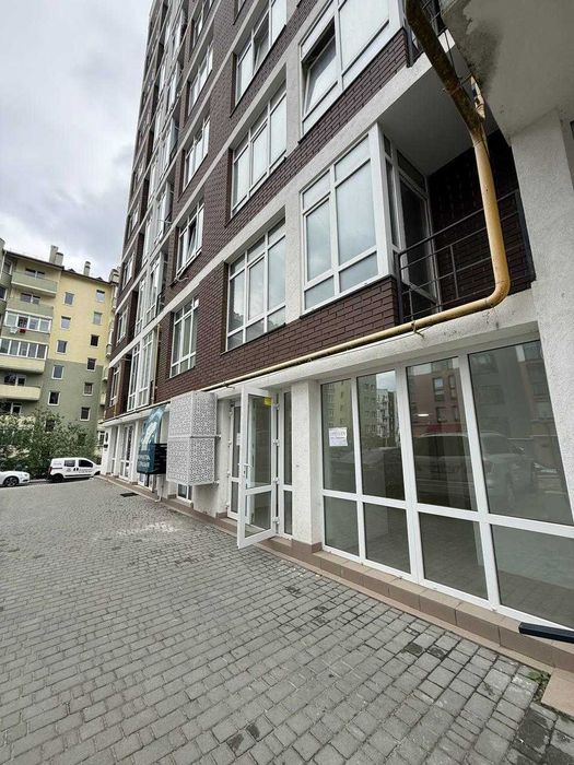 Продаж комерційного приміщення вул.Малоголосківська ЖК Сьоме небо
