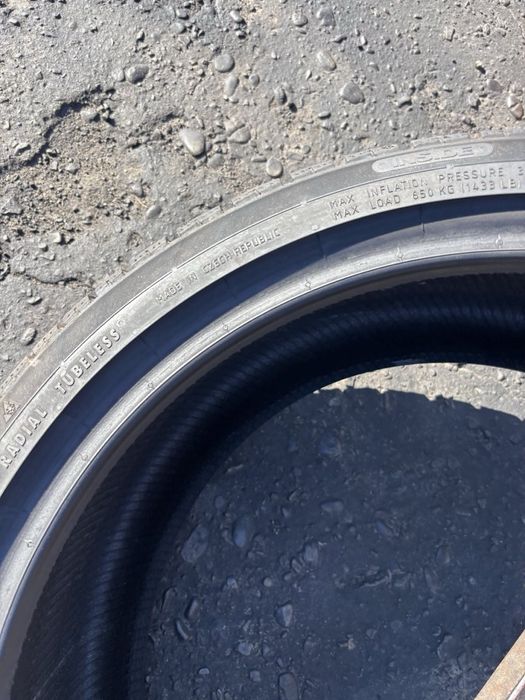 Шини 245/35 R19   Continental 2024p зима 6,4/6,8мм