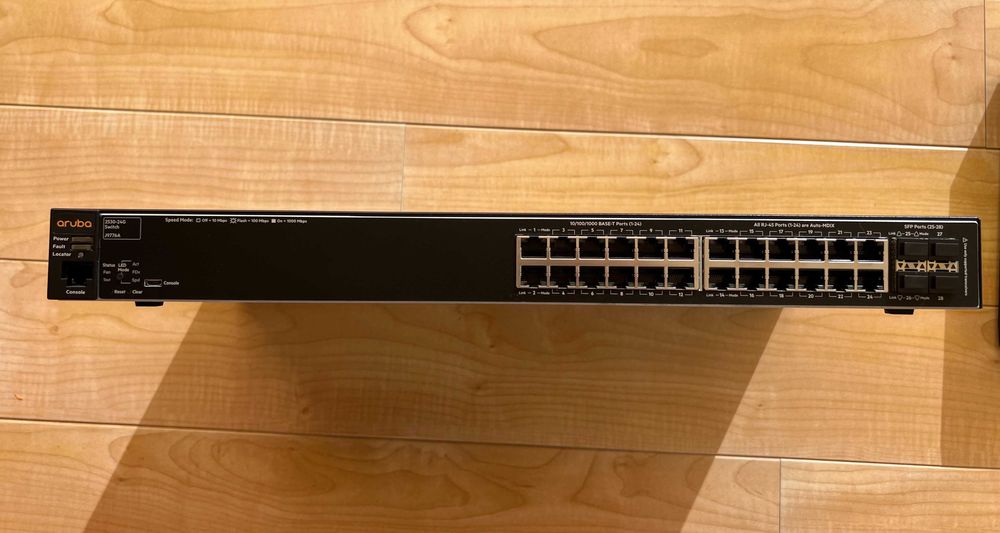 Switch 24 Portas Gigabit 4 Portas SFP HP Aruba 2530-24G J9776A