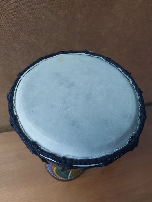 Djembe bębenek, bongos drewniany