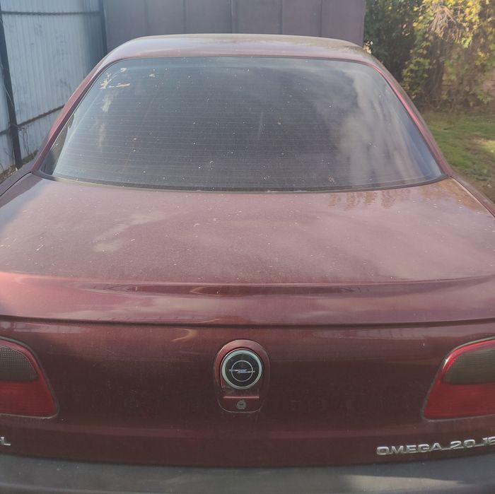 OPEL  omega  B 2.0 16 V
