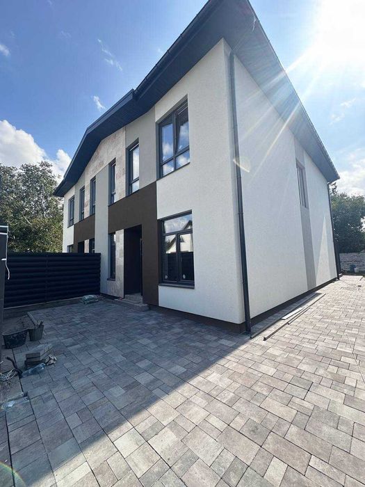 Продаж готового дуплекса 150 м.кв., 3 сотки. Метро Славутич 10хвилин.