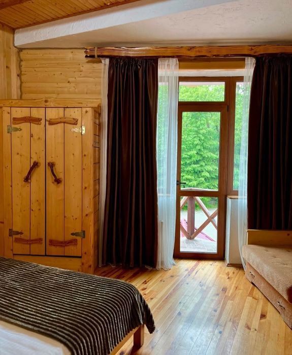 Зняти подобово житло   Карпати /Буковель