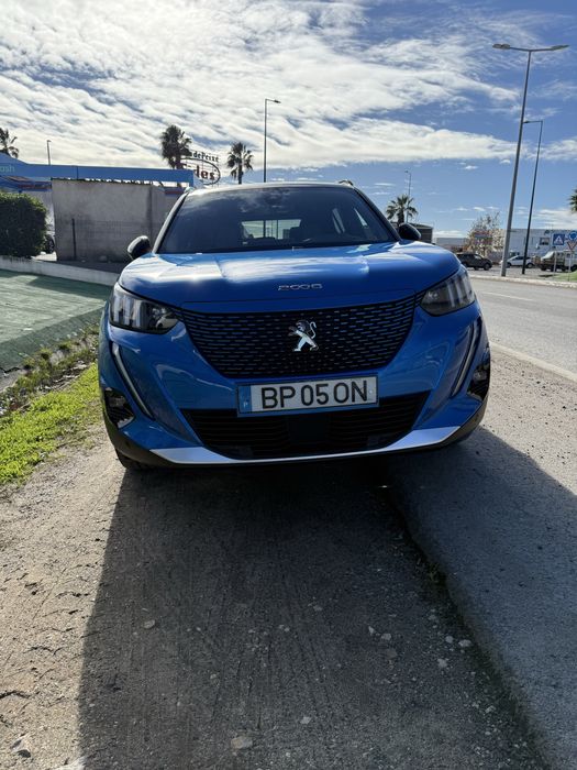 Peugeot e 2008 50Kwh GT