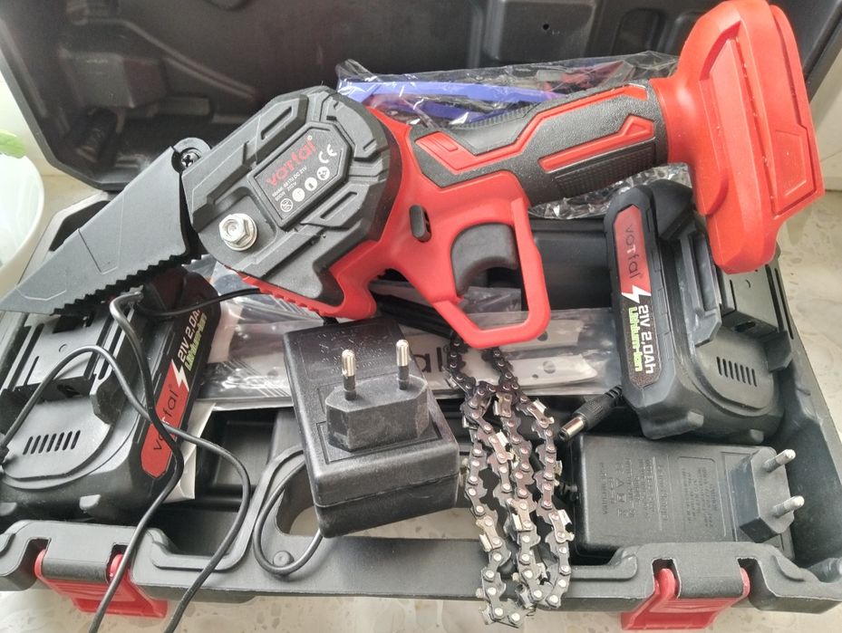 Piła łańcuchowa akumulatorowa