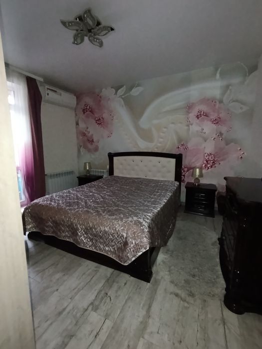 Надам в аренду 2 х кімнатну квартиру, поблизу центру!