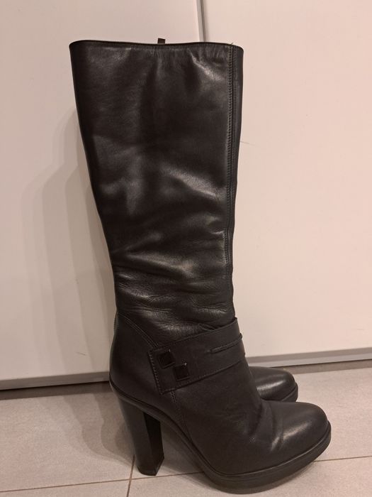 Czarne skórzane kozaki Lasocki