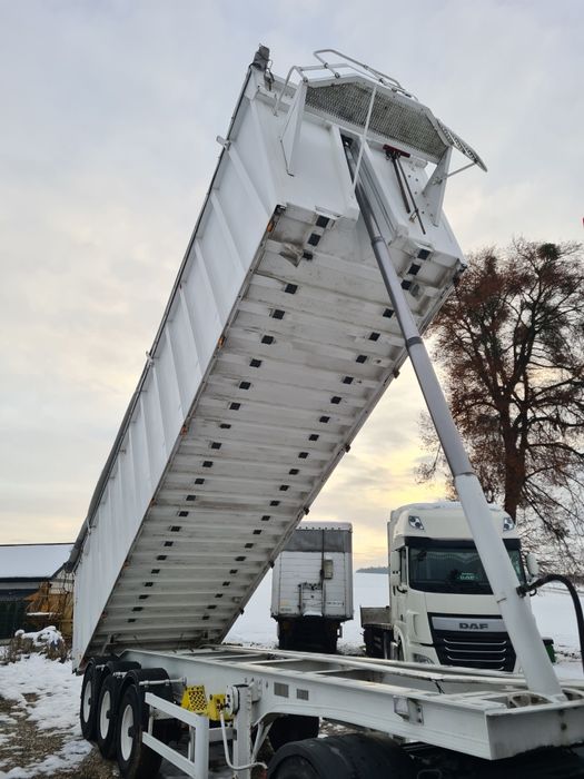 Naczepa wywrotka Benalu