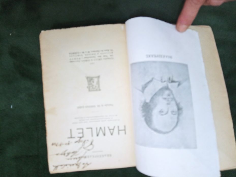 Hamlet	William Shakespeare; trad de Domingos Ramos -Lello & irmão 1945