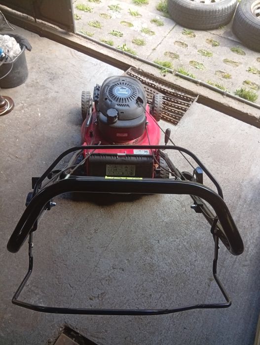 Kosiarka spalinowa z napędem Hurricane 135cm