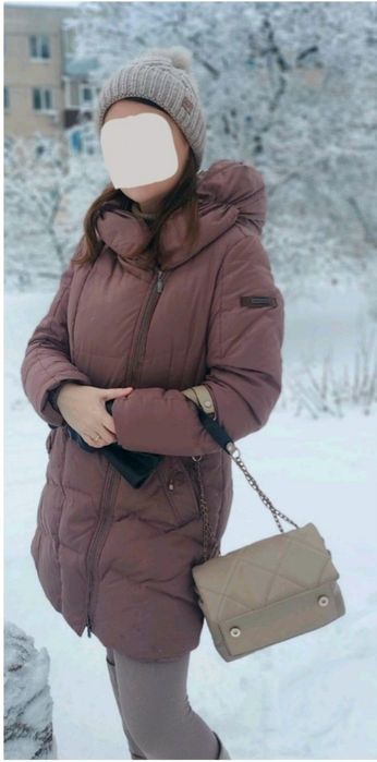 Срочно Продам женскую брэндовую куртку .