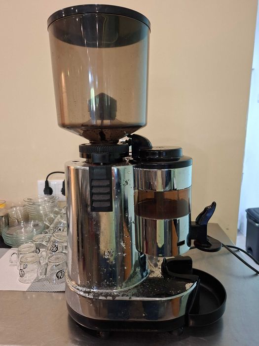 Máquina de Café Industrial Com Filtro de Água e Moinho de café Industrial