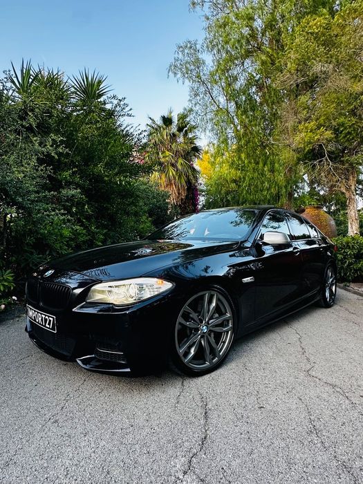 BMW M550d xDrive Auto foto 2